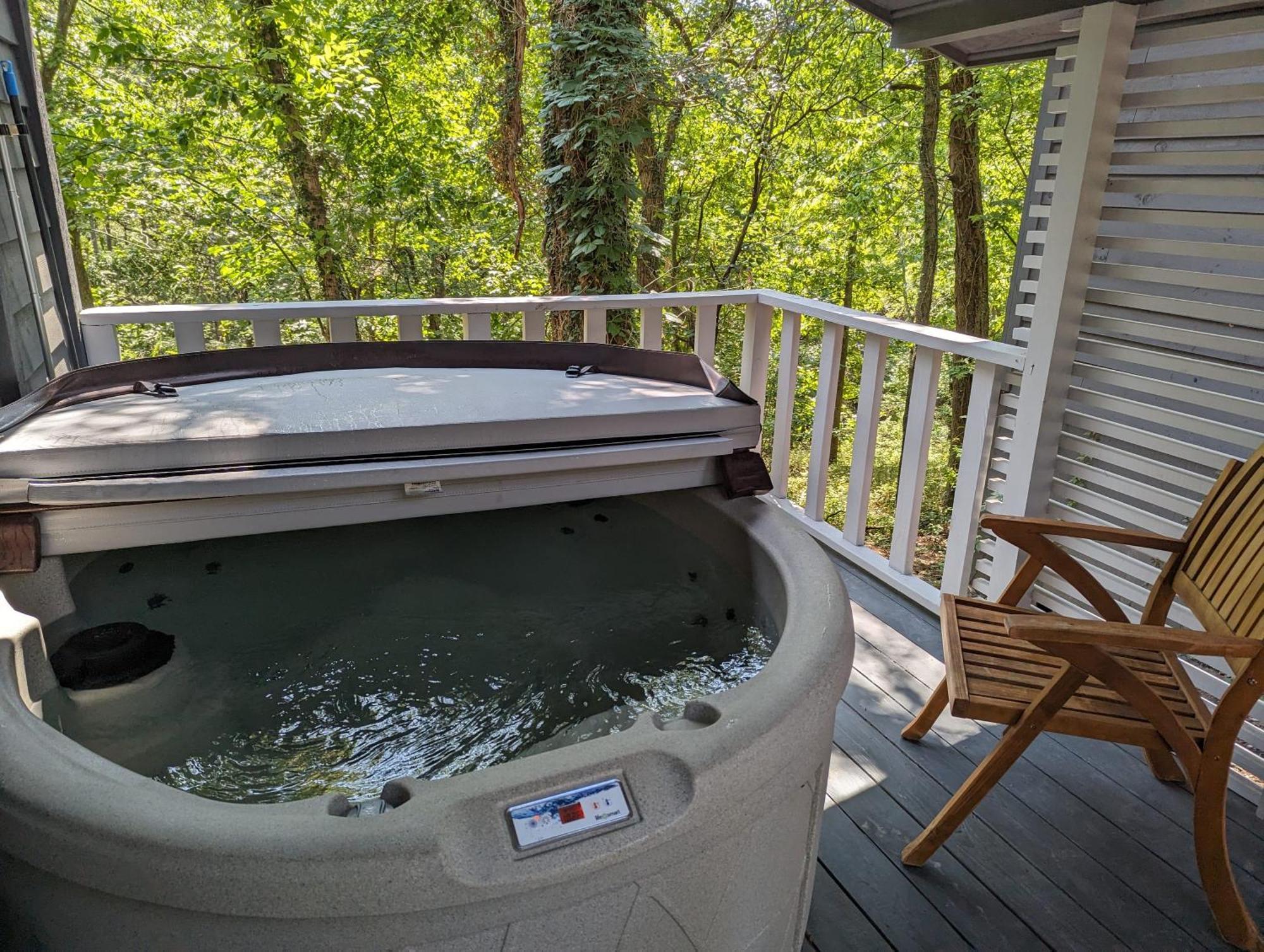 Adventure Cabin 5 - King W Private Hot Tub Villa Eureka Springs Esterno foto